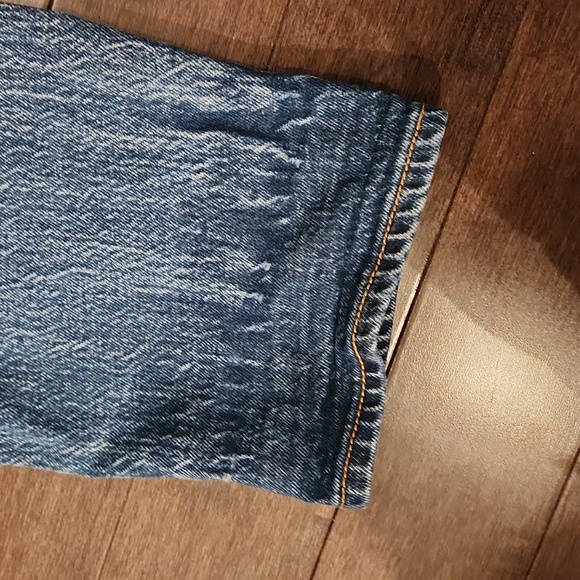 Levis Wedgie - Picture 4 of 4